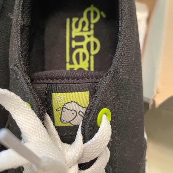 🎄🎄NWOB ES mens Skate sneaker. - Picture 3 of 6